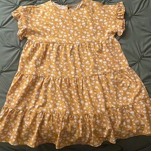 Beautiful dress, that is great for spring and summer.